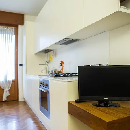 Apartamento Troilo - Red Passion Flat Milão